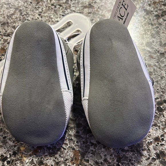 NWT Childrens Place infant shoes 6-12 months - Picture 5 of 5